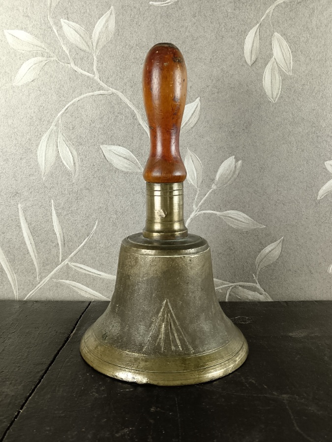 WWII British Military Cast Brass ARP Handbell  Warning Bell c.1940 (2).jpg